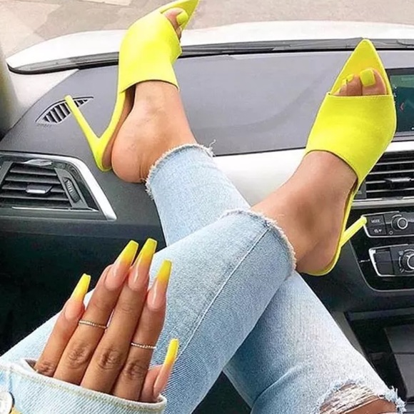 Lime green slip on mule high heel shoe - Picture 2 of 3